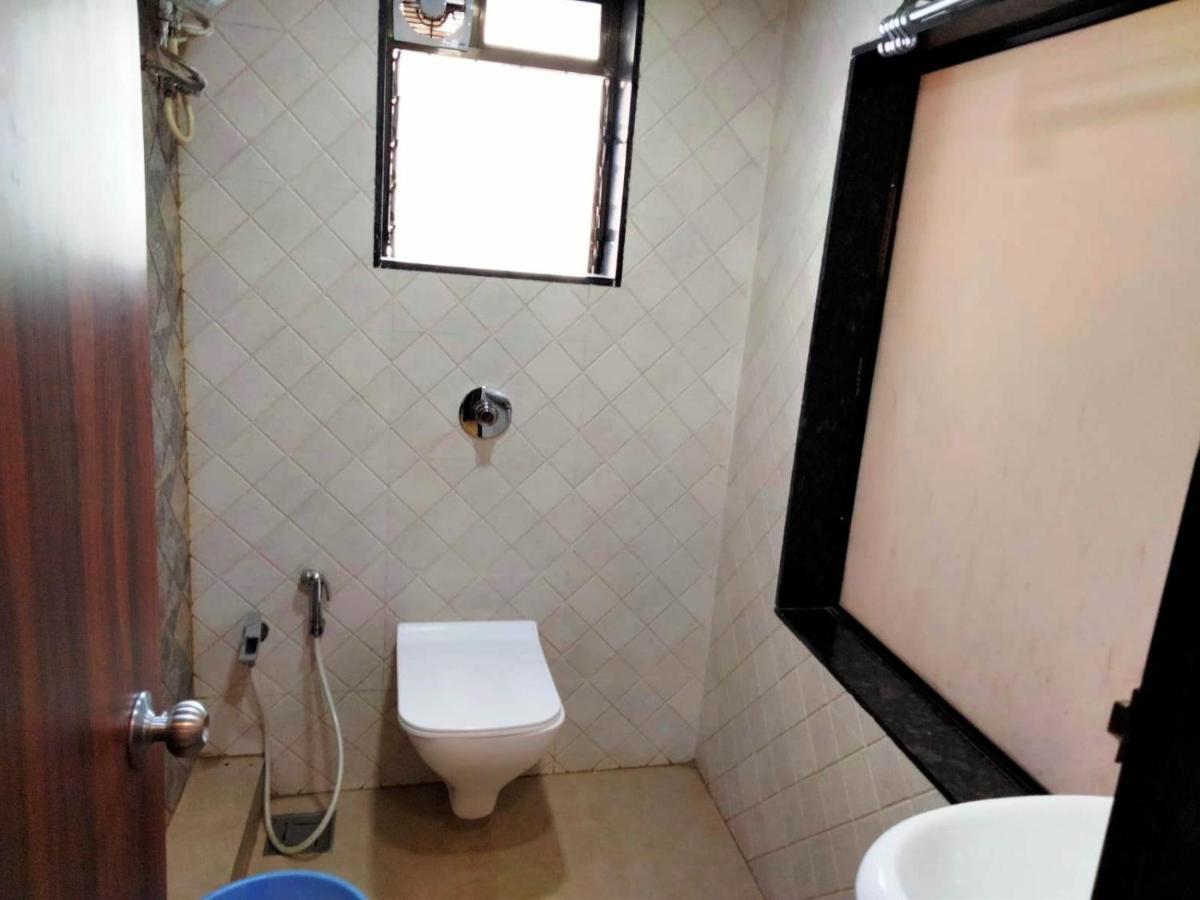 Sun Inn Residency Kalyān Esterno foto